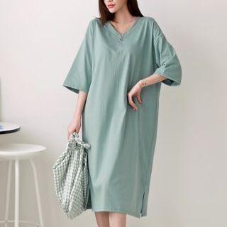 Colored V-neck Midi T-shirt Dress