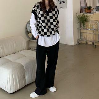 Checkerboard Sweater Vest / Long-sleeve Plain T-shirt / Wide Leg Sweatpants