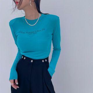 Slit-side Letter Print Slim-fit Top