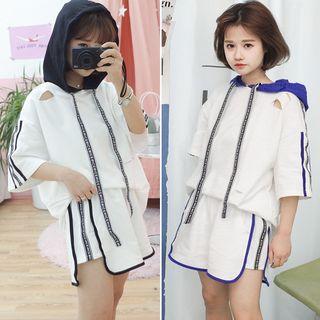Set: Ripped Elbow-sleeve Hooded T-shirt + Shorts