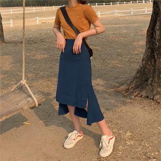 Short-sleeve T-shirt / Slit Midi Skirt