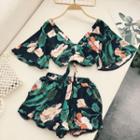 Set: Short-sleeve Floral Print Crop Top + Shorts