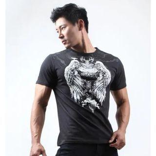 Wing Print Muscle-fit T-shirt
