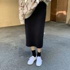 Slit Straight-fit Midi Knit Skirt