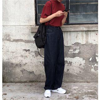 Mock-neck Short-sleeve T-shirt / High Waist Wide-leg Jeans