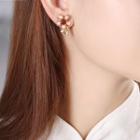 Faux Pearl Floral Stud Earring 1 Pair - As Shown In Figure - One Size