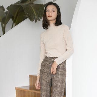 Scalloped Mock Neck Knit Top