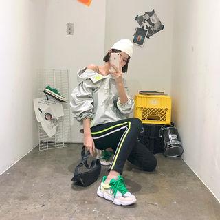 Kangaroo-pocket Anorak Hoodie