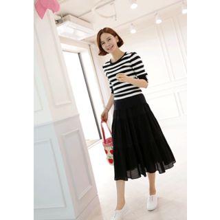 Buttoned Elbow-sleeve Stripe Knit Top