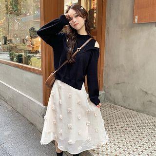 Cutout Sweater / A-line Midi Skirt