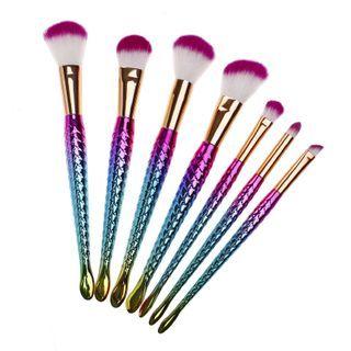 Set Of 7: Gradient Diamond Cut Handle Makeup Brush