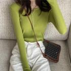 Slim-fit Buttoned Knit Top