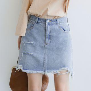 Fringed-hem Disressed Denim Pencil Skirt