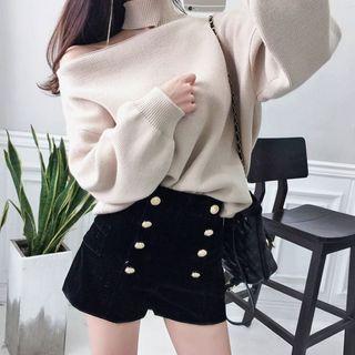 Turtle-neck Slit-trim Knit Top