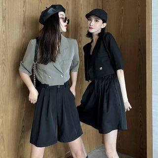 Plain Loose-fit Short-sleeve Blouse / Plain Shorts