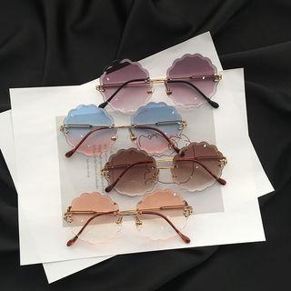 Wavy Trim Sunglasses