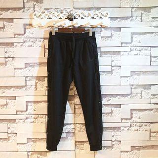Drawstring Waist Buttoned Sweatpants