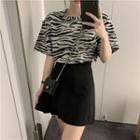 Short-sleeve Zebra Print T-shirt / Mini A-line Skirt
