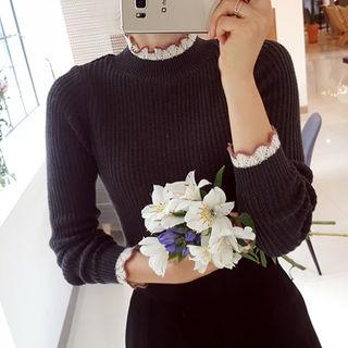 Contrast-trill Trim Rib-knit Top
