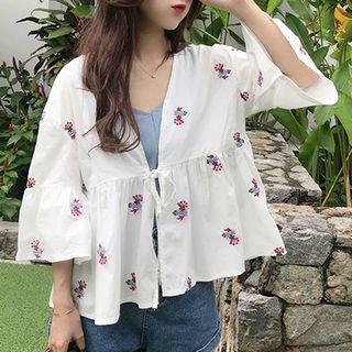 Floral Embroidered 3/4-sleeve Light Jacket