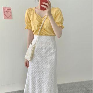 Short-sleeve Crinkled Blouse / Lace Midi A-line Skirt
