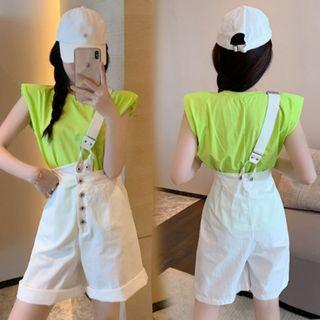 Short-sleeve T-shirt / Asymmetric Jumper Shorts