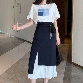Set: Short-sleeve Letter Print T-shirt + Color Block Midi Skirt