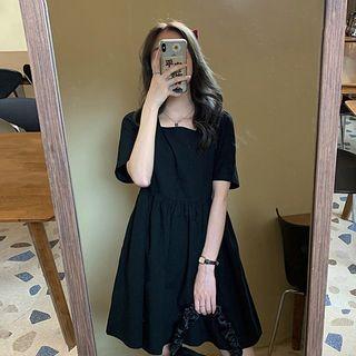 Elbow-sleeve Square Neck Min A-line Dress
