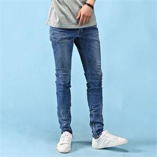 Zip-accent Washed Jeans