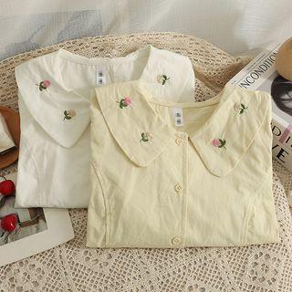 Embroidered Peter Pan-collar Crop Shirt