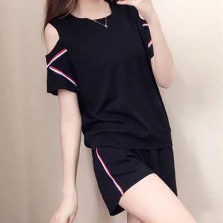 Set: Cold Shoulder T-shirt + Shorts