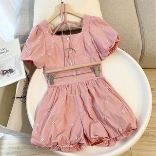 Set: Short-sleeve Floral Embroidered Blouse + Shorts