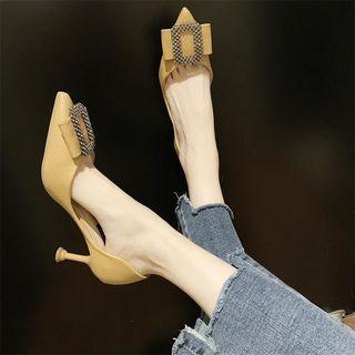 Buckled Pointed High-heel Pumps