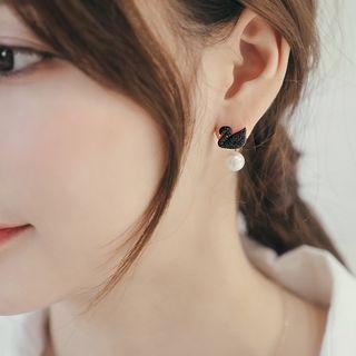 Swan Stud Earring