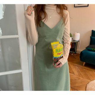 Long-sleeve Mock-neck T-shirt / Spaghetti Strap Midi A-line Dress