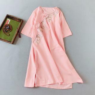 Traditional Chinese Elbow-sleeve Embroidered Floral A-line Dress