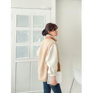 Contrast-panel Faux-shearling Vest