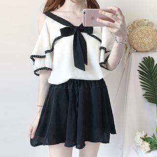 Ruffle Short-sleeve Cold Shoulder Bow Top / Plain Wide Leg Shorts