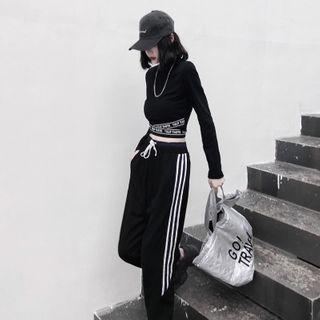 Long Sleeve Lettering Cross Strap Cropped T-shirt