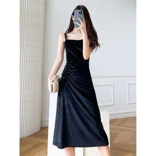 Spaghetti-strap Velvet Midi A-line Dress