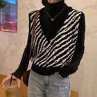 Mock-neck Long-sleeve T-shirt / Zebra Print Knit Sweater Vest