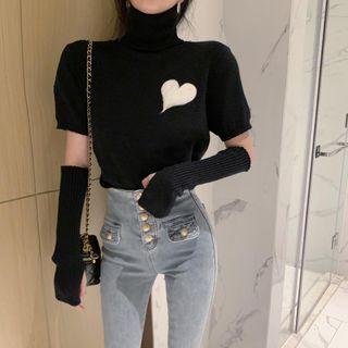Set: Short-sleeve Turtleneck Heart Print Sweater + Arm Sleeves