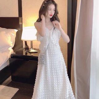Spaghetti-strap V-neck Ruffle Trim Dress