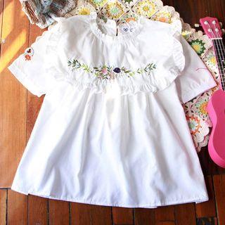 Short Sleeve Embroidery Ruffled Blouse
