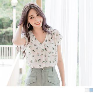 Flutter Sleeve V-neck Print Top