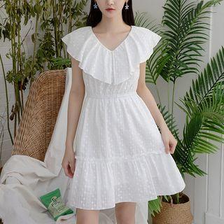 Capelet Sleeveless Eyelet-lace Dress