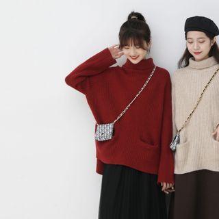 Set: Mock-neck Sweater + Crossbody Bag