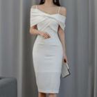 Short-sleeve Cold Shoulder Twist-front Bodycon Dress