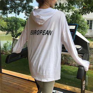 Hooded Long-sleeve T-shirt / Crop Leggings