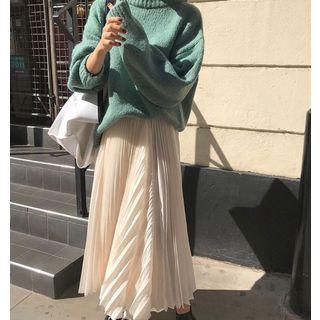 Oversize Sweater / High-waist Midi A-line Skirt